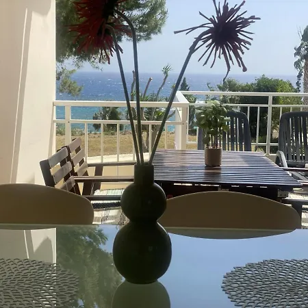 Sea View In Coral Bay Апартаменты *