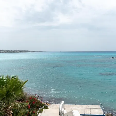 Sea View In Coral Bay Lägenhet