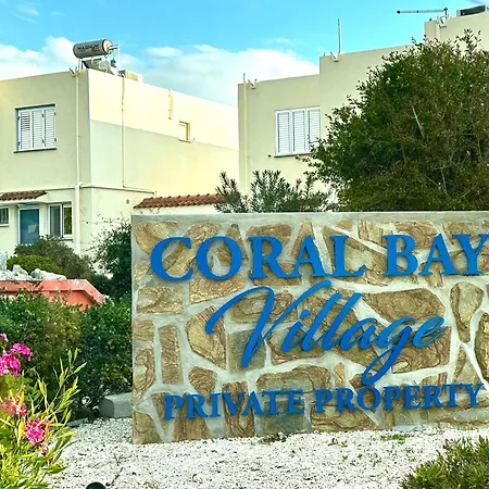 Апартаменты Sea View In Coral Bay *